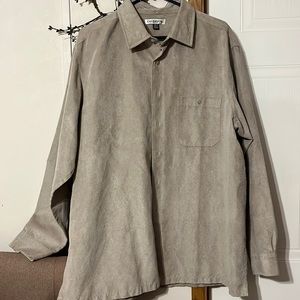 Chereskin shirt lt brown size xl sleeves 26 inches  31 inches from shoulder